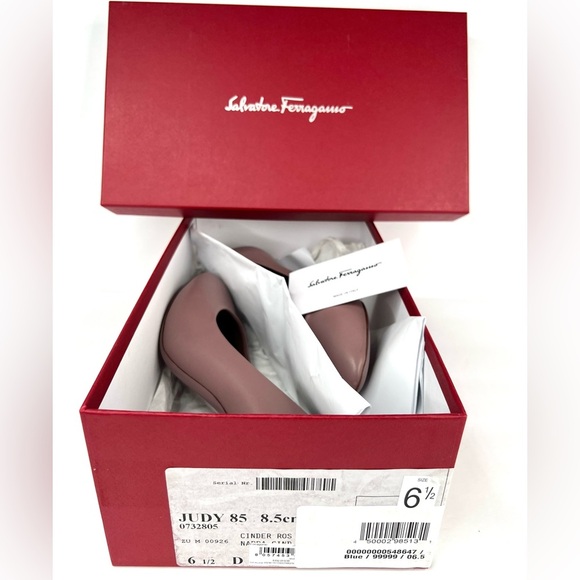 Salvatore Ferragamo Judy Cinder Rose Gancini Logo Pumps Size 6.5 - Picture 2 of 11